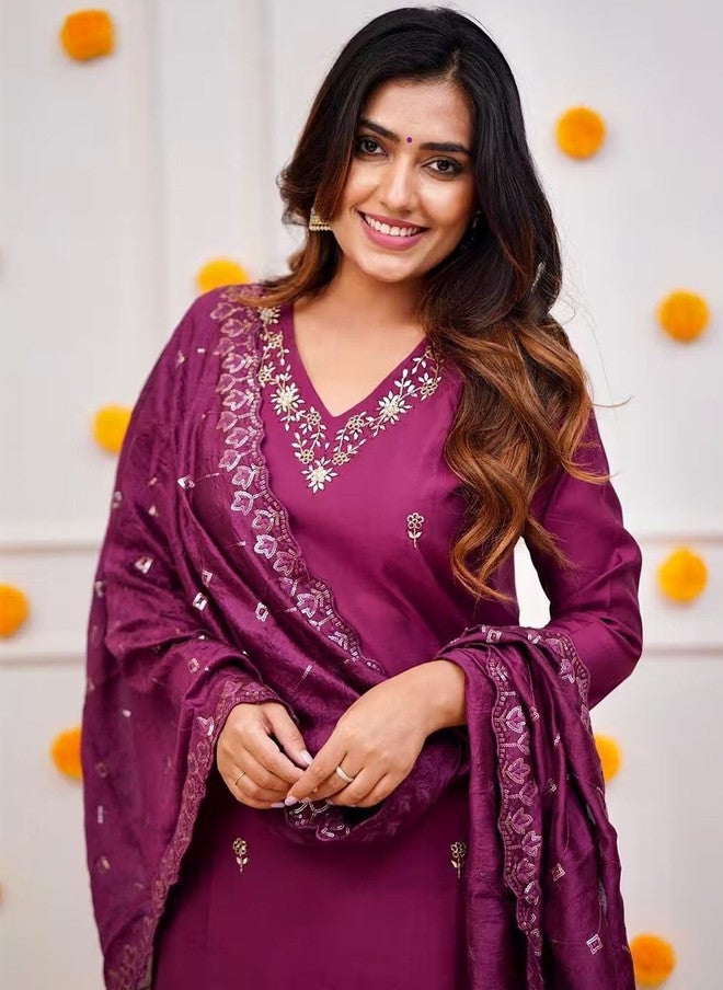 Women Basket Women Ethnic Motifs Embroidered Kurta Set with Trousers and Dupatta - Image 5